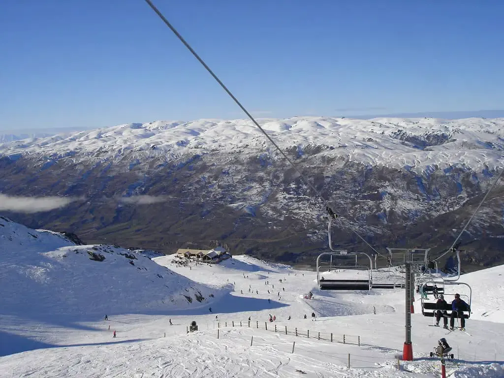 Does It Snow in Queenstown? Guide For A Winter Weather (2023)