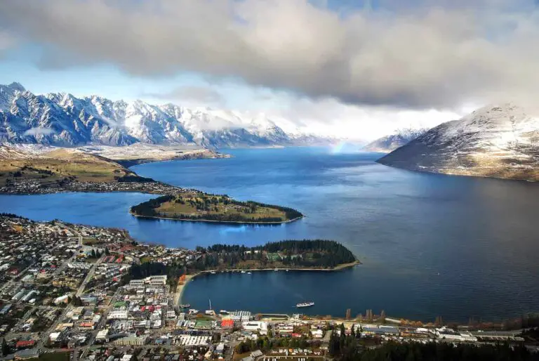 Does It Snow in Queenstown? Guide For A Winter Weather (2024)