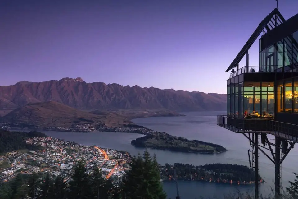 pros and cons of living in queenstown new zealand